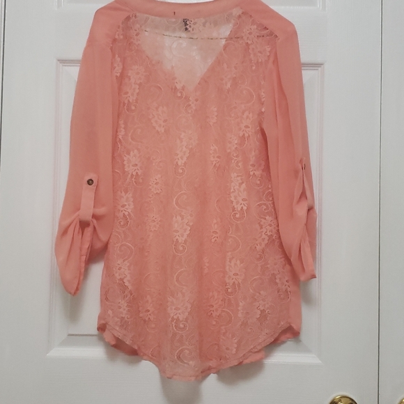 Pink blouse - Picture 2 of 2